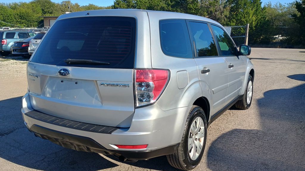 2010 Subaru Forester Image 4