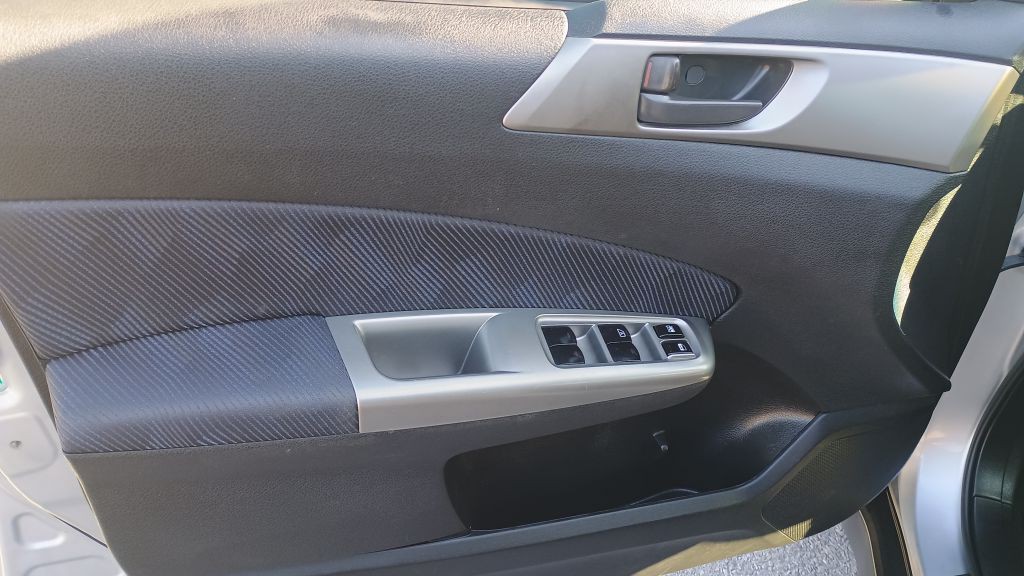 2010 Subaru Forester Image 7