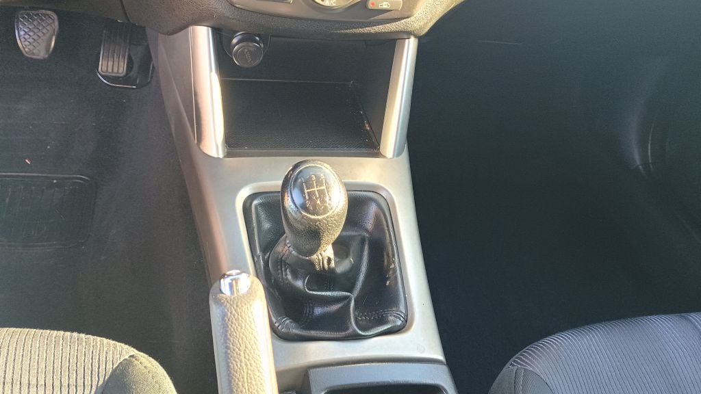2010 Subaru Forester Image 16