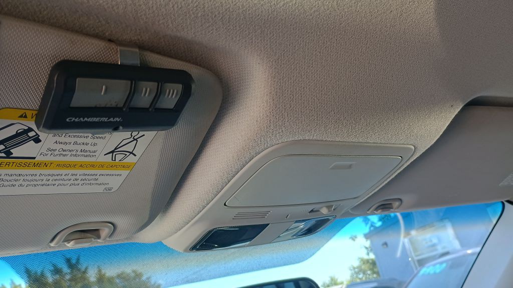 2010 Subaru Forester Image 21