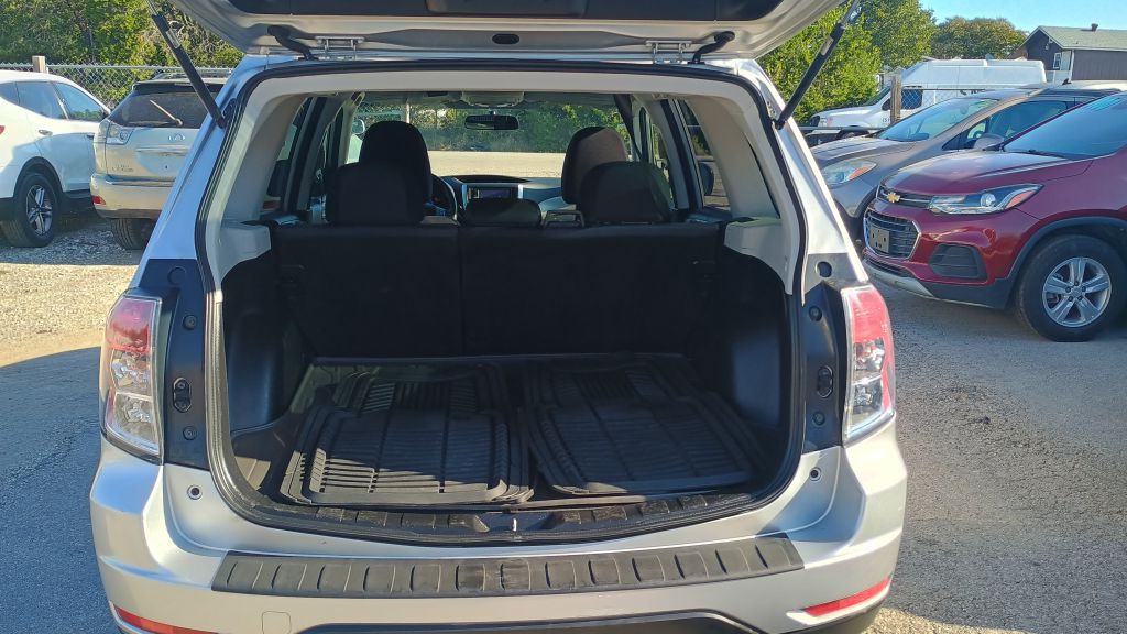 2010 Subaru Forester Image 24