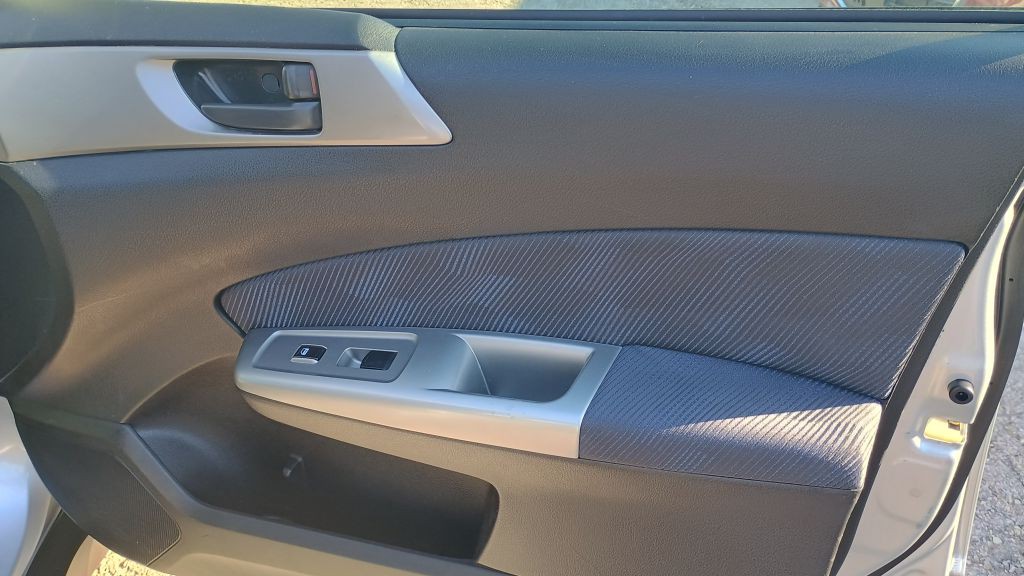 2010 Subaru Forester Image 29