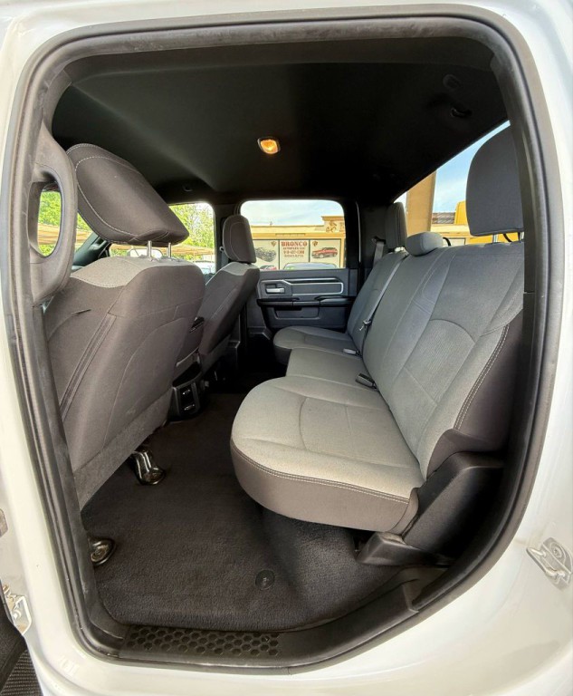 2022 RAM 3500 Image 25