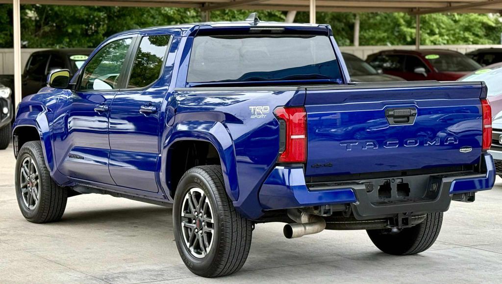 2024 Toyota Tacoma Image 7