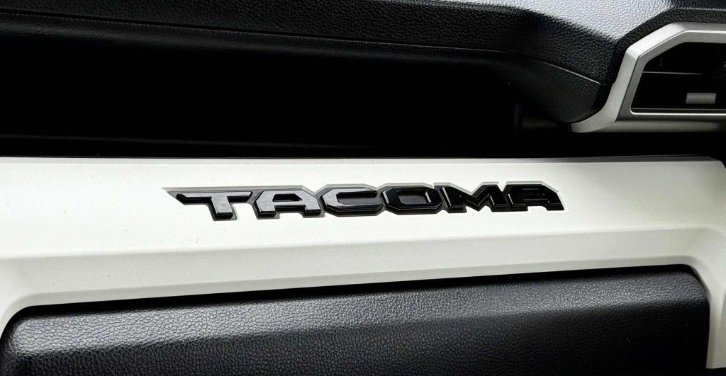 2024 Toyota Tacoma Image 23