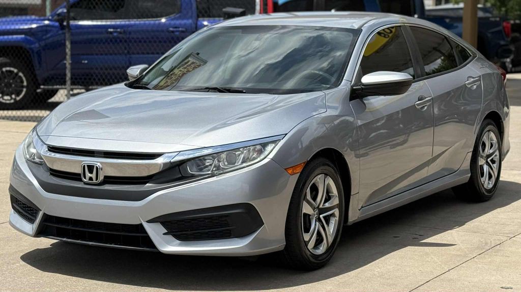 2018 Honda Civic Image 1