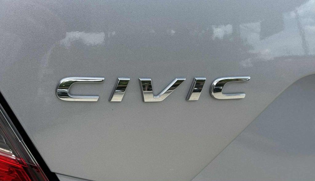 2018 Honda Civic Image 9