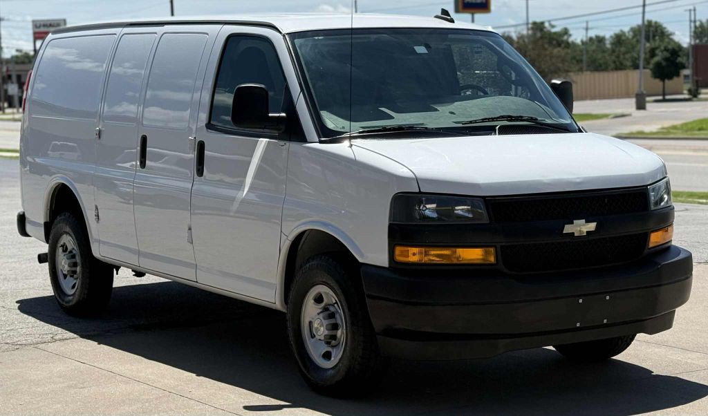 2023 Chevrolet Express Image 3
