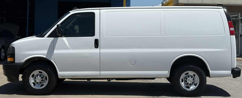 2023 Chevrolet Express Image 8