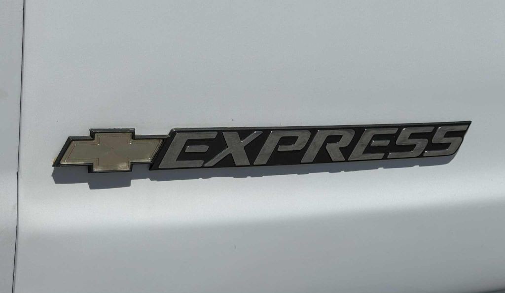2023 Chevrolet Express Image 9