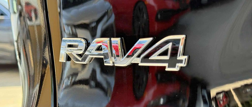 2019 Toyota Rav4 Image 8