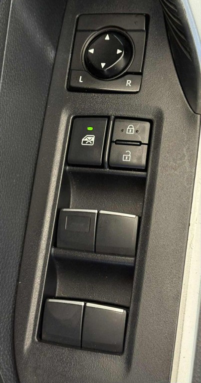 2019 Toyota Rav4 Image 9