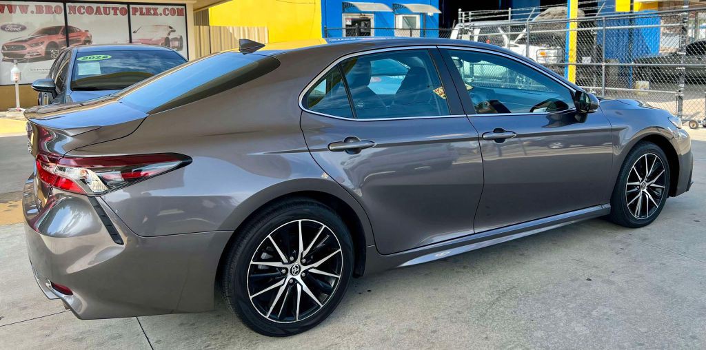 2022 Toyota Camry Image 4