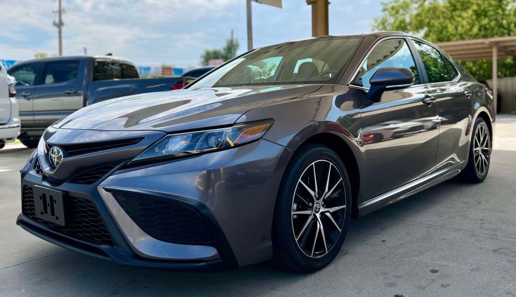 2022 Toyota Camry Image 8