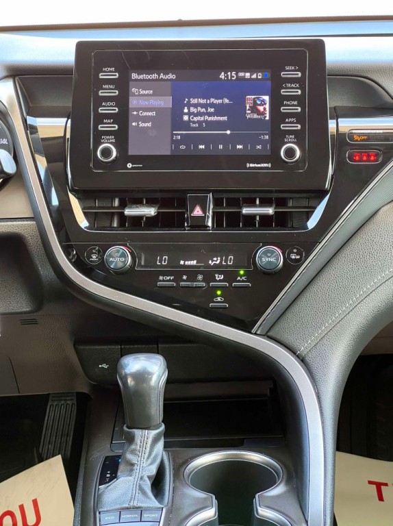 2022 Toyota Camry Image 15