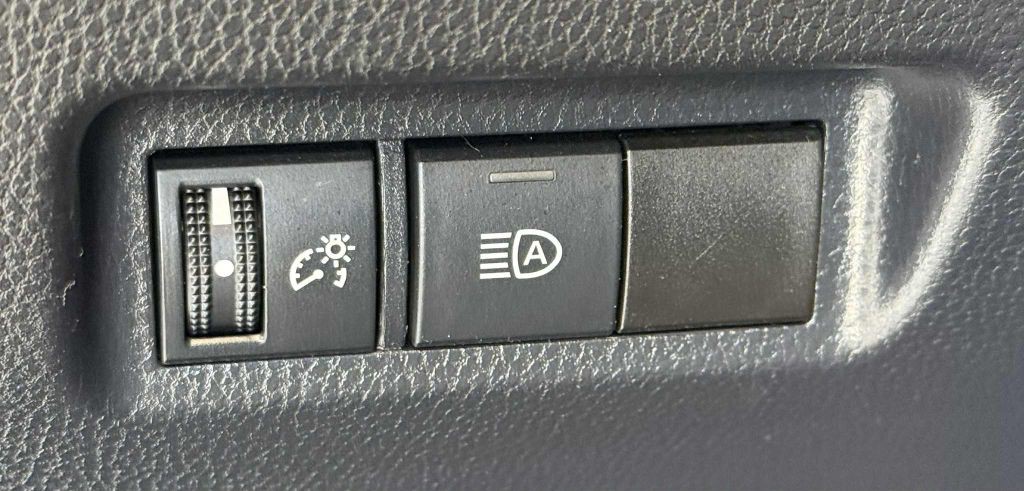 2019 Toyota Rav4 Image 13