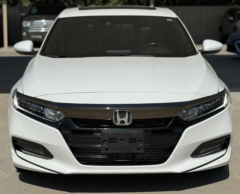 2020 Honda Accord Image 2