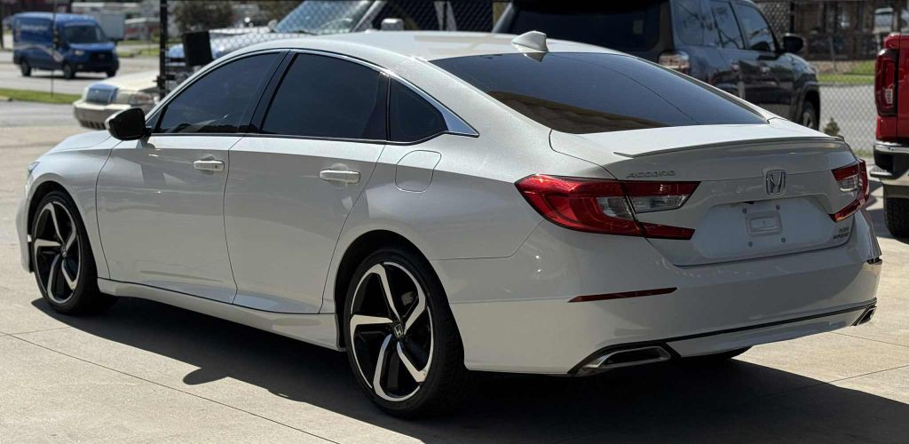 2020 Honda Accord Image 5