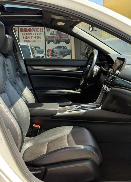 2020 Honda Accord Image 12