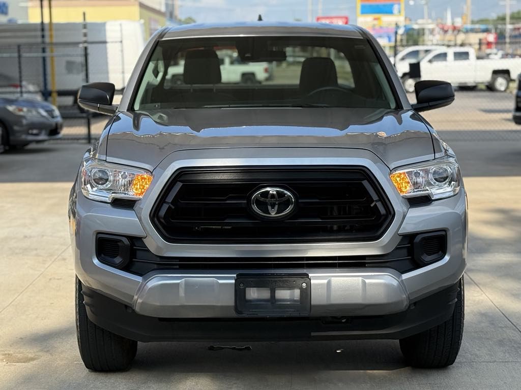 2020 Toyota Tacoma Image 2
