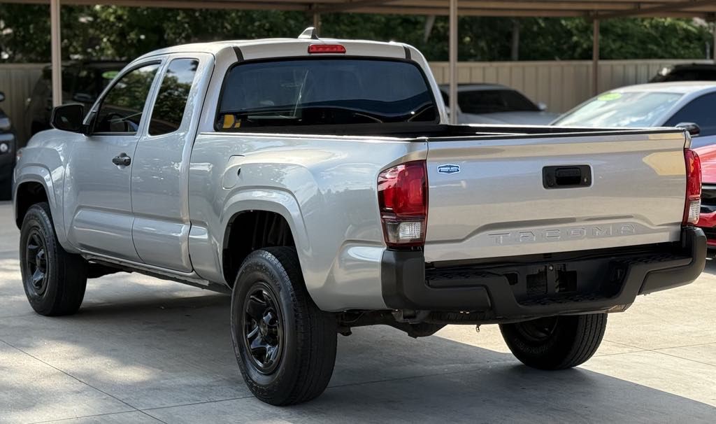 2020 Toyota Tacoma Image 6