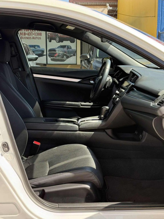 2021 Honda Civic Image 11