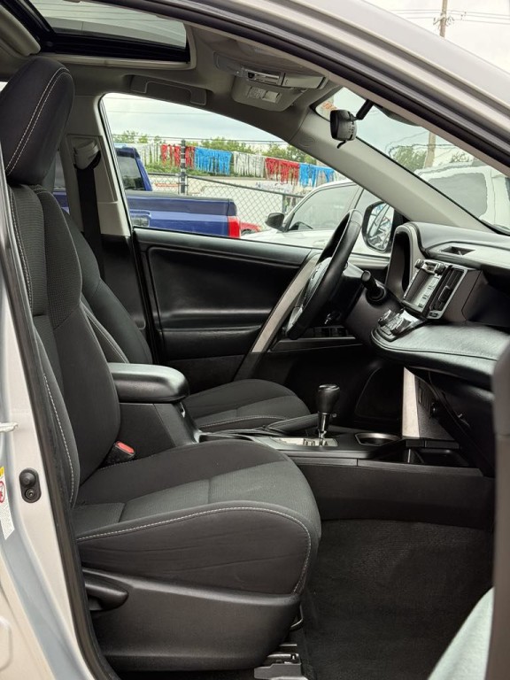 2018 Toyota Rav4 Image 23
