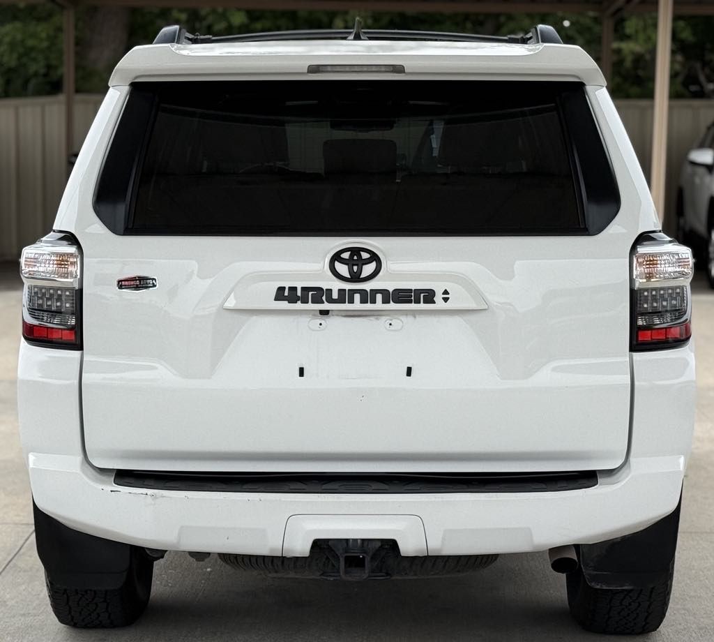 2022 Toyota 4Runner Image 5