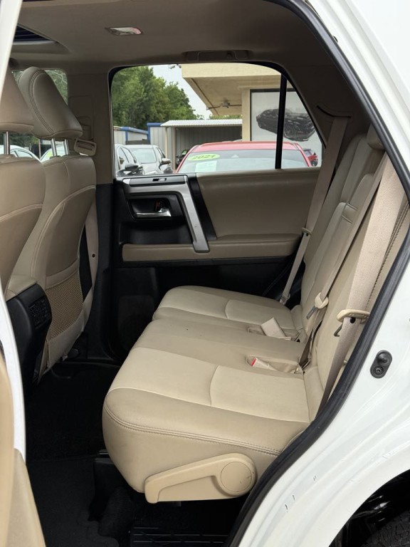 2022 Toyota 4Runner Image 10