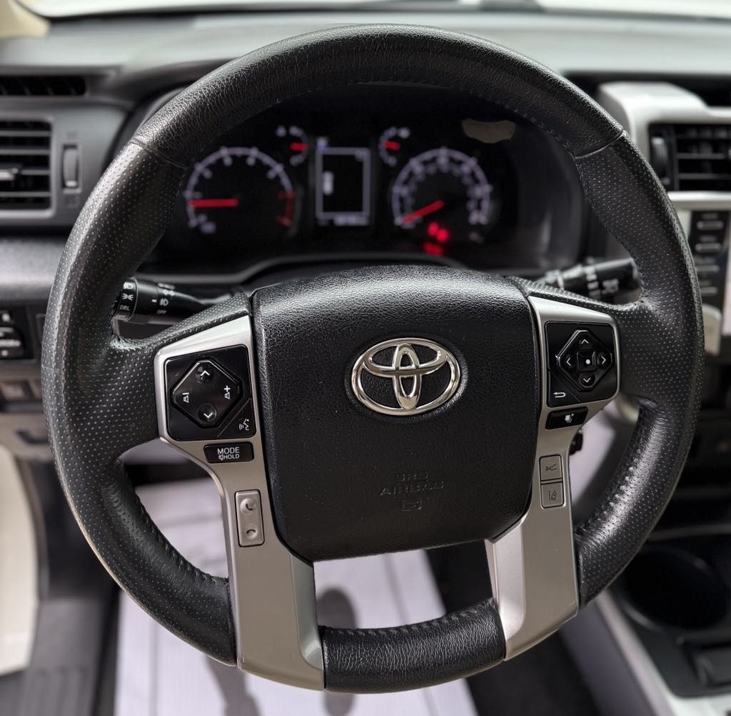 2022 Toyota 4Runner Image 15