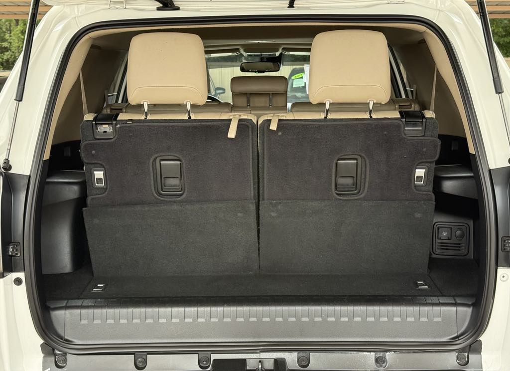 2022 Toyota 4Runner Image 16