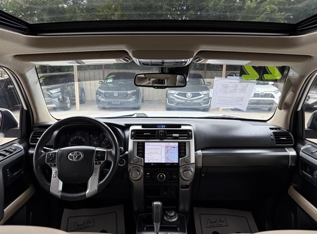 2022 Toyota 4Runner Image 22