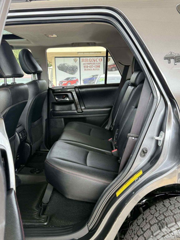 2019 Toyota 4Runner Image 8