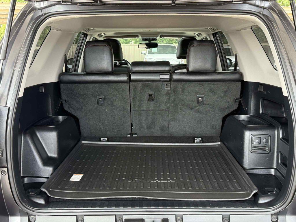 2019 Toyota 4Runner Image 9