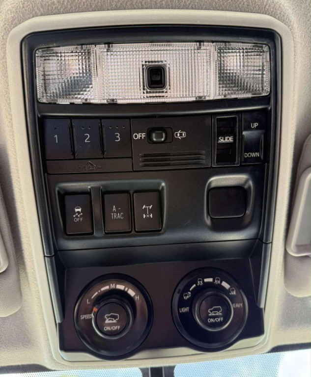 2019 Toyota 4Runner Image 19