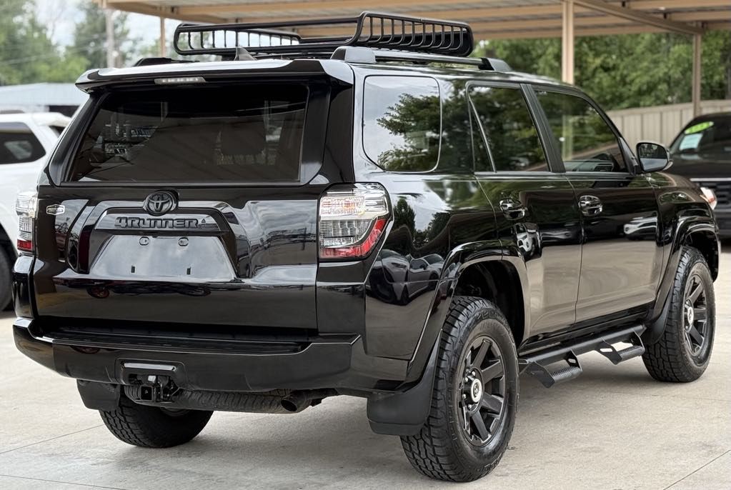 2022 Toyota 4Runner Image 4