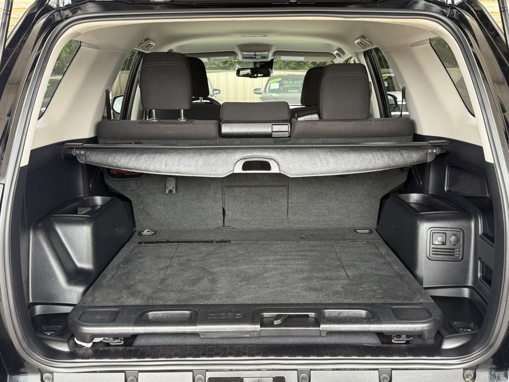2022 Toyota 4Runner Image 11