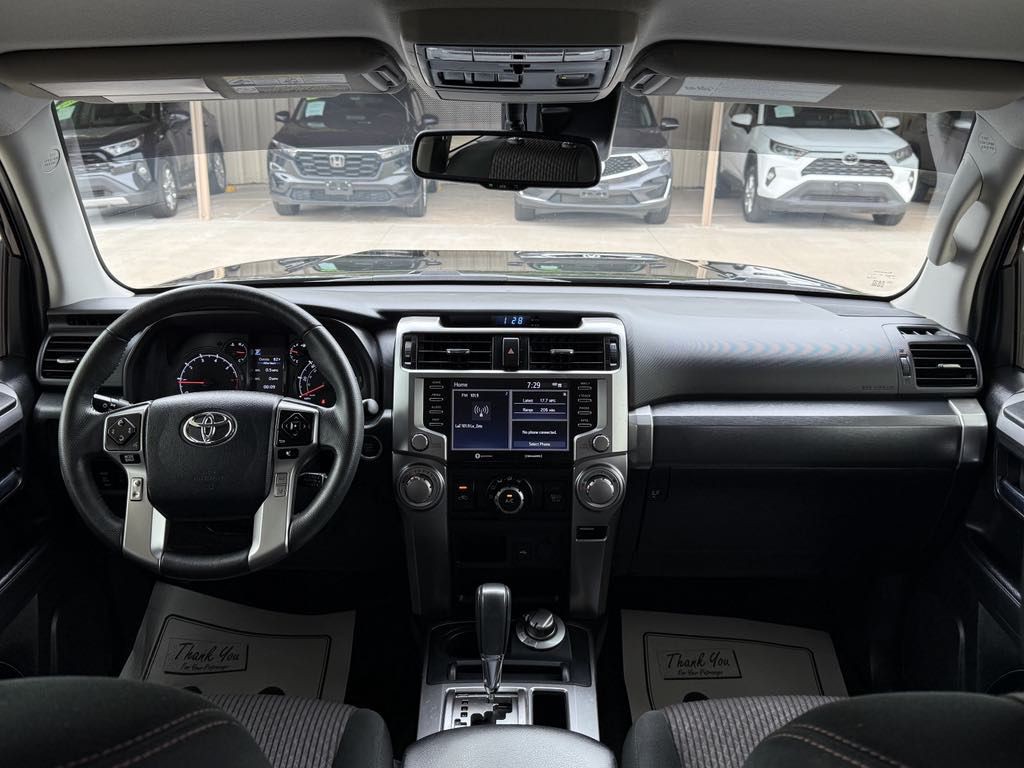 2022 Toyota 4Runner Image 23