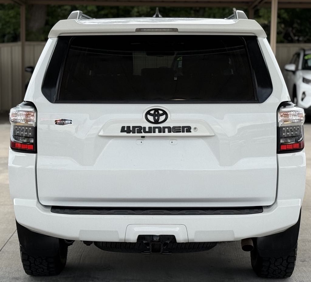 2018 Toyota 4Runner Image 5