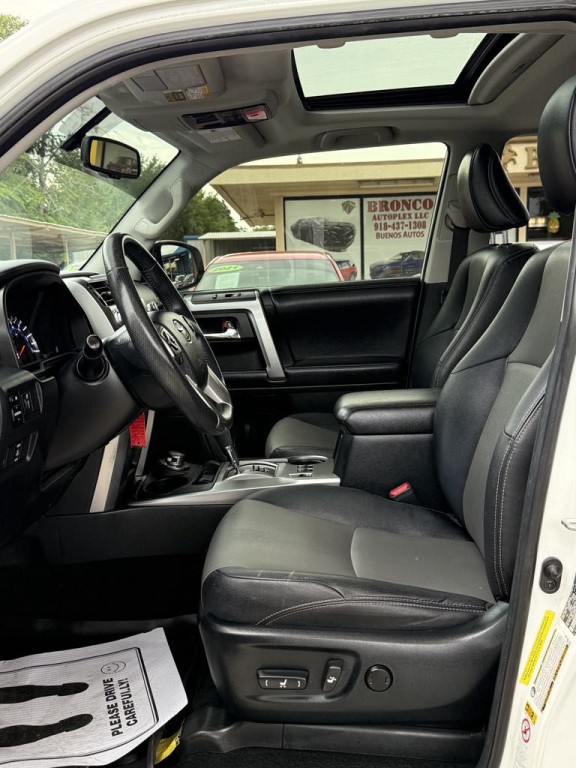 2018 Toyota 4Runner Image 19