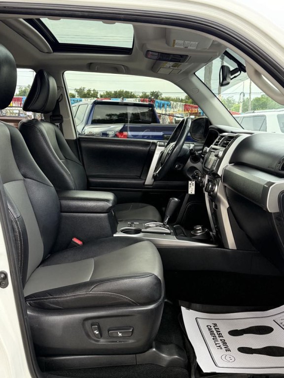2018 Toyota 4Runner Image 23
