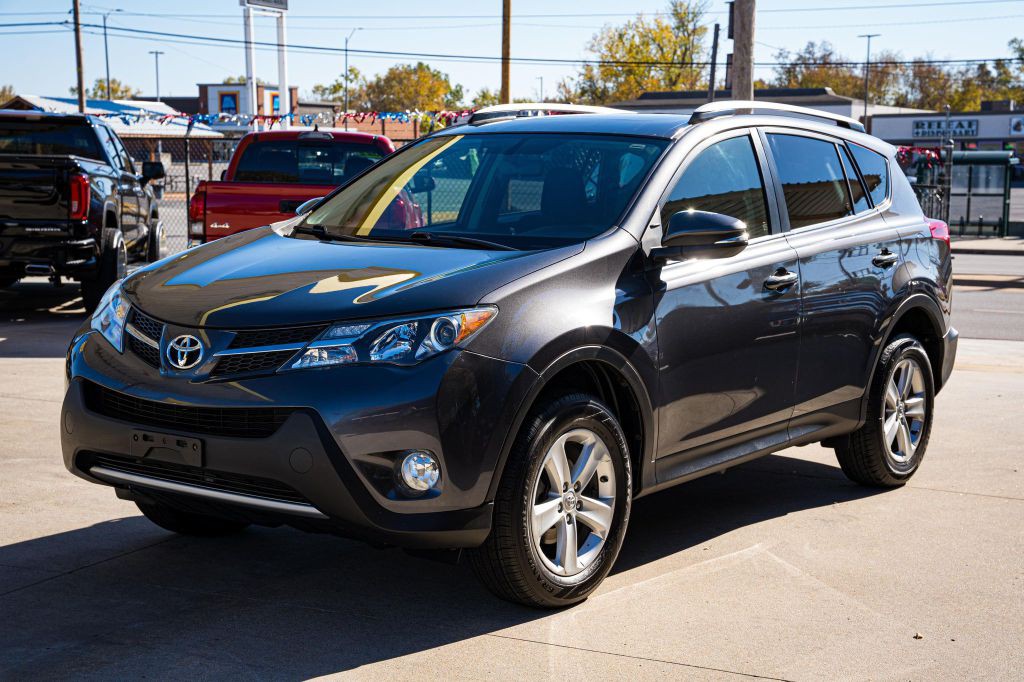 2014 Toyota Rav4 Image 2