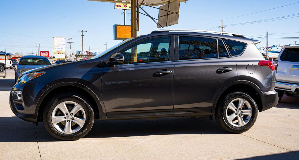 2014 Toyota Rav4 Image 11