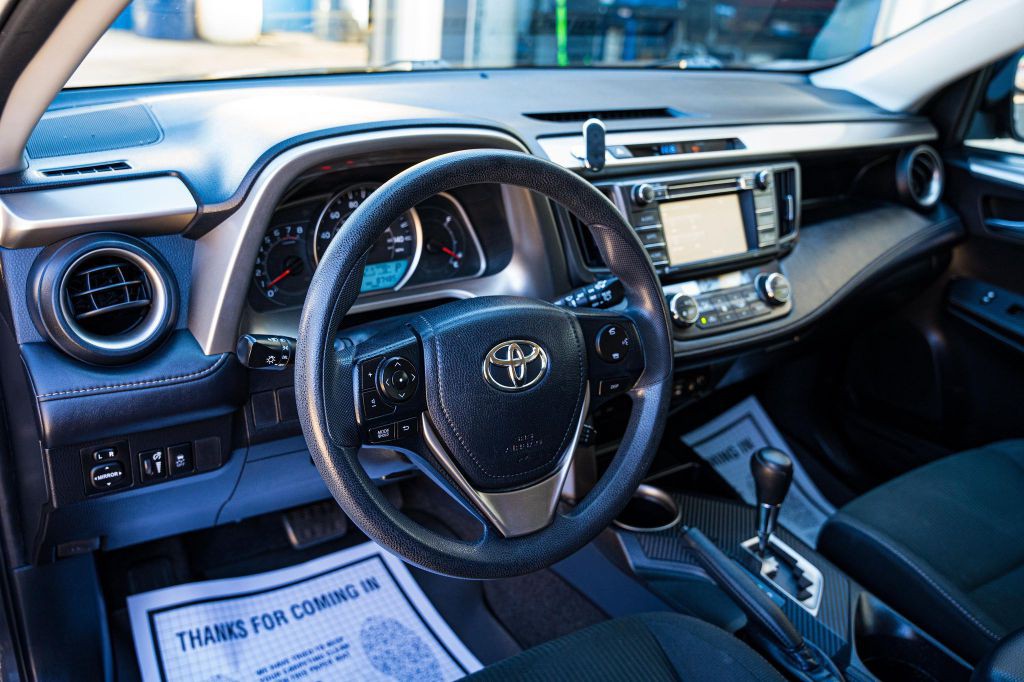 2014 Toyota Rav4 Image 15