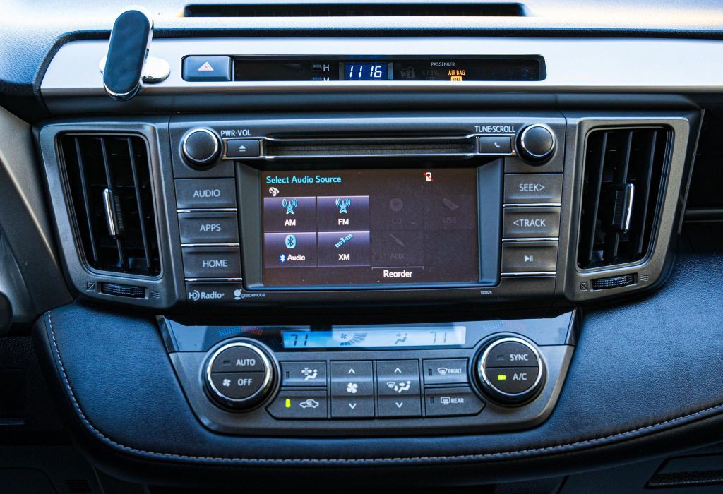 2014 Toyota Rav4 Image 19