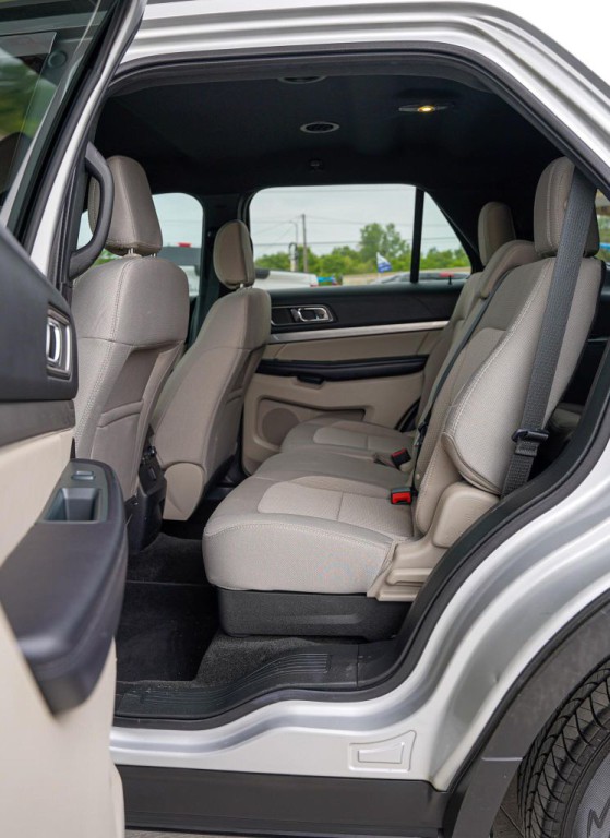 2018 Ford Explorer Image 13