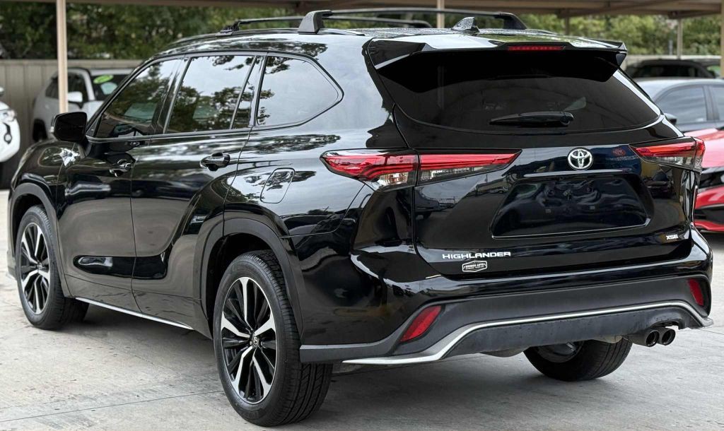 2022 Toyota Highlander Image 6