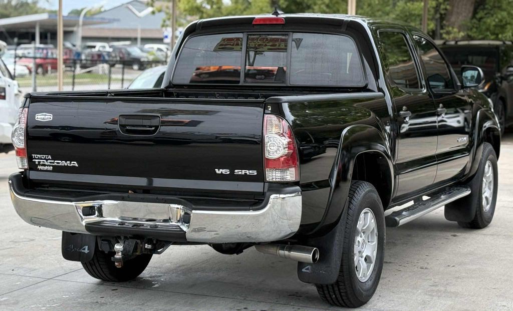2015 Toyota Tacoma Image 4