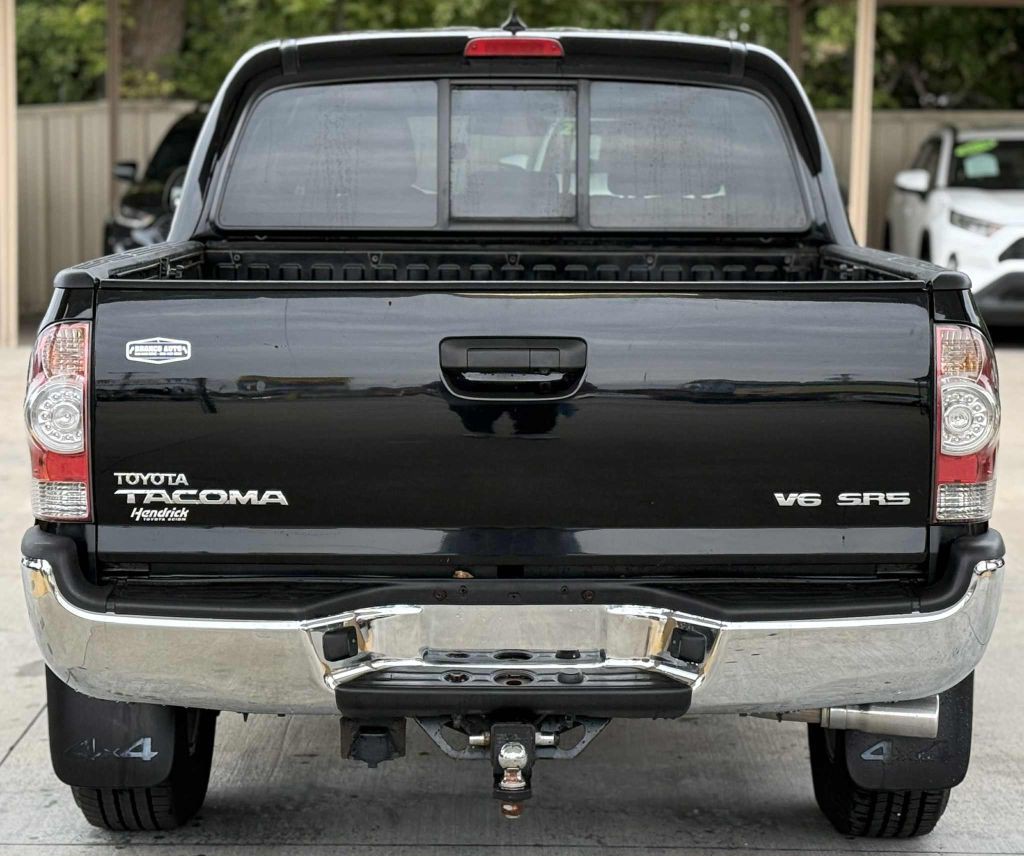 2015 Toyota Tacoma Image 5