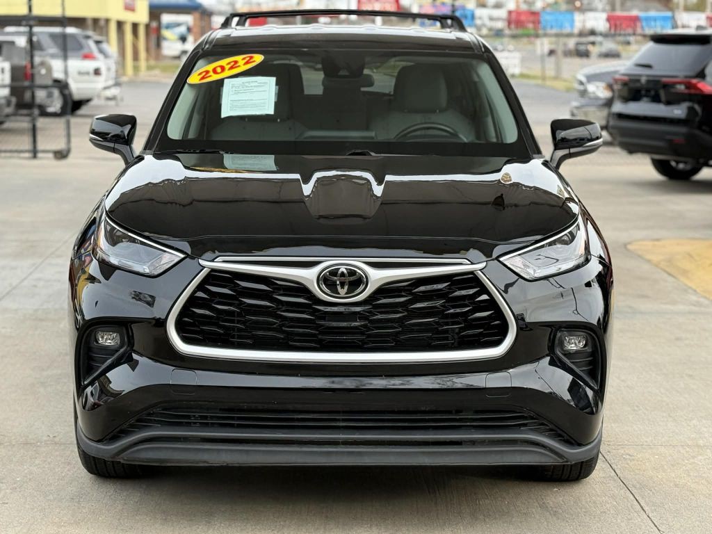 2022 Toyota Highlander Image 2